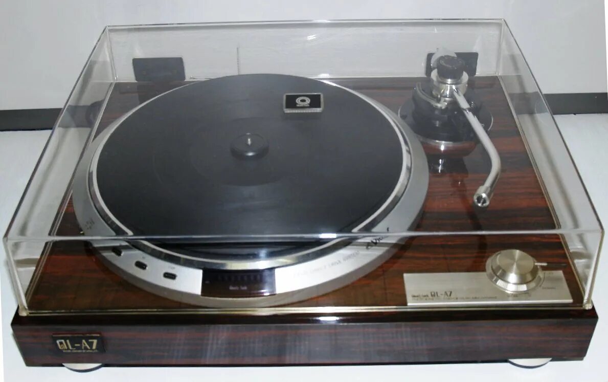 Vl-5. Проигрыватели винила jvc. Jvc пластинки. Электроника 030 проигрыватель винила. Проигрыватель виниловых пластинок jvc.