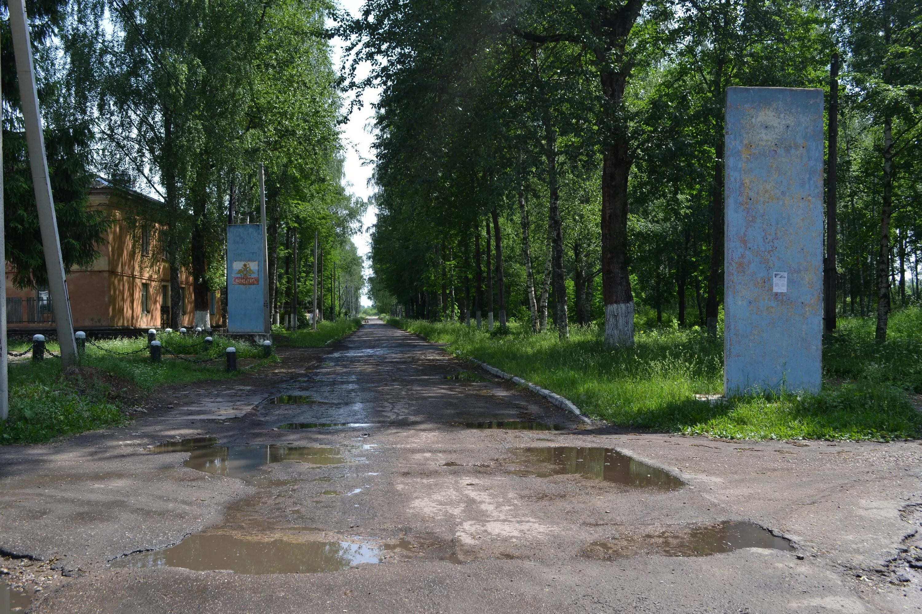 Андреаполь военный городок. Андреаполь старый военный городок. Военный городок в городе Андреаполь. Андреаполь военный городок новый.