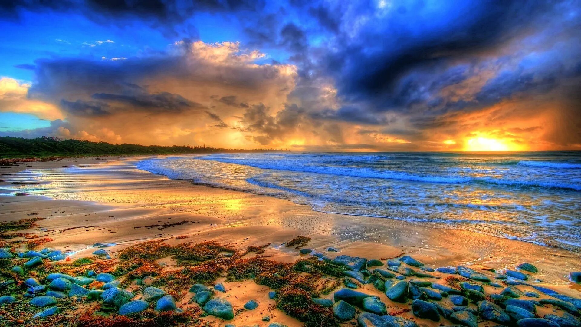 Море ярко. Море, волны. Красивый рассвет на море. Красивая природа море. Яркое солнце на море.