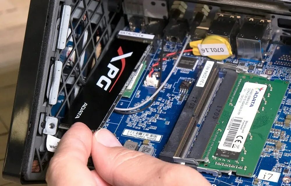 HDD SSD m2. Жесткий диск ссд м2. SSD M.2 накопитель. Внешний ссд м2 накопитель. Ssd для ноутбука для игр