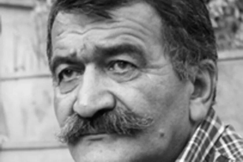 Армянский писатель 5 букв. Вреж исраелян. писатели об армянах. армянский писатель шахен. самый лучший писатель армении.