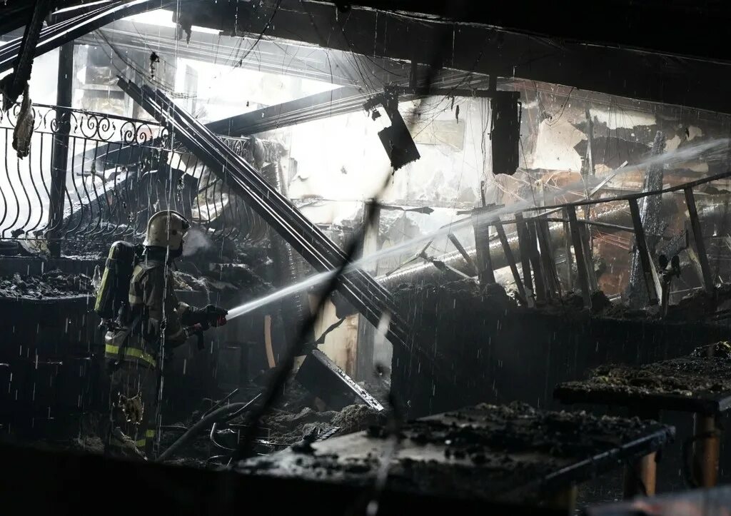 Клуб полигон пожар. Полигон Кострома пожар. Пожар в ночном клубе полигон. Пожар в клубе в Костроме 2022.