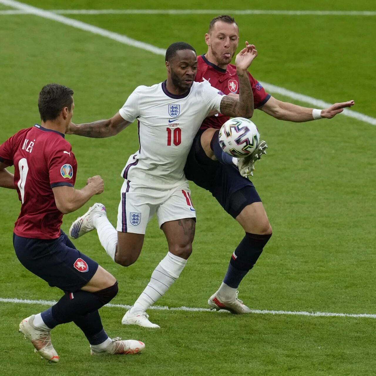 Матч эвертон манчестер сити. Манчестер сити лестер. Футбол чемпионат англии покажи. Чемпионат англии – челси. Футбол чемпионат англии покажи.