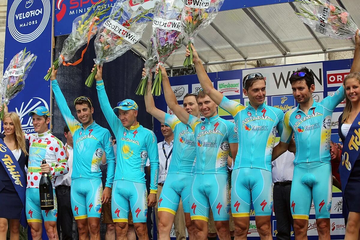 Звезды команда астана. Велокоманда Астана. Astana Pro Team. Велогруппа "Астана". Велоспорт Казахстан.