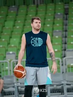 Košarkarska zveza SIovenije. @kzs_si. 