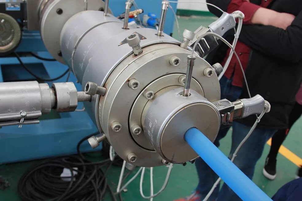 Piping machine. Pe pipe machine.