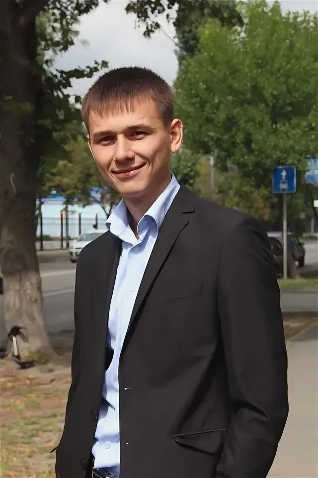 Костров рост. Костров рост. Саша костров из молодежки. Костров рост. Саша костров в полный рост.