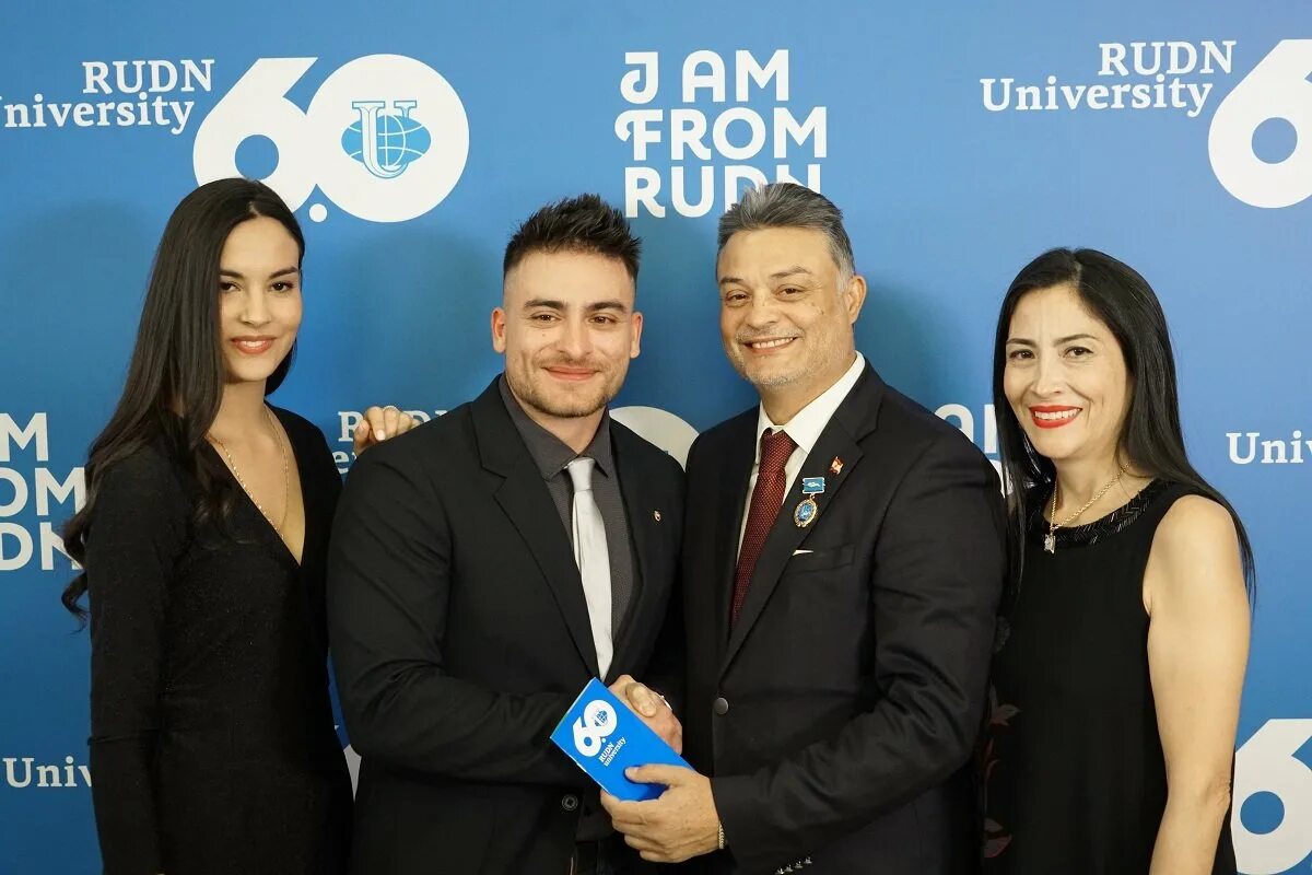 Рудн университет москва. Рудн москва. Российский унверститет дружба народов. Рудн дружбы народов москва. Ируд рудн.