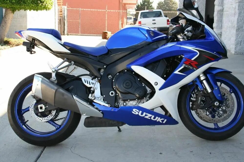 Suzuki GSXR 600. Suzuki GSX-R 2008. Suzuki GSX R 600 2008. Suzuki GSXR 600 k6.