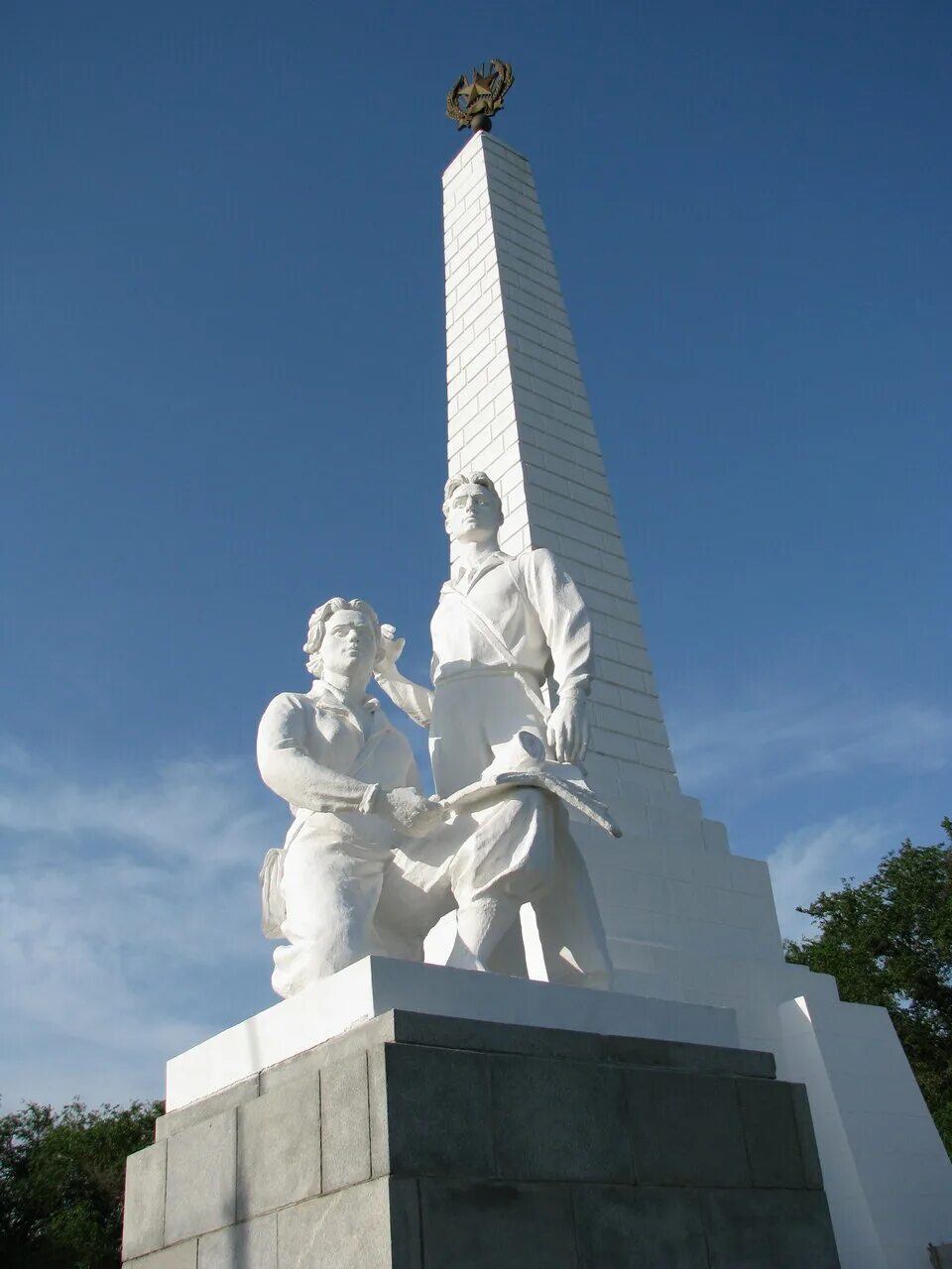памятники цимлянск. обелиск цимлянск. достопримечательности города цимлянска ростовской области. обелиск цимлянск. цимлянск памятник.