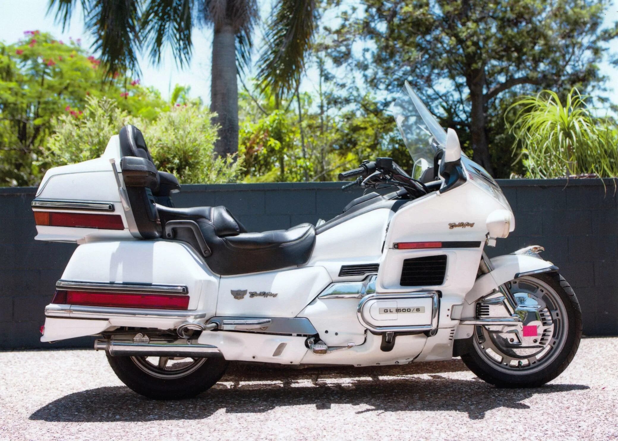 Honda gl1500. Honda gl1500 Gold Wing. Honda Goldwing 1500. Gl1500. Honda gl 1500 золотой.