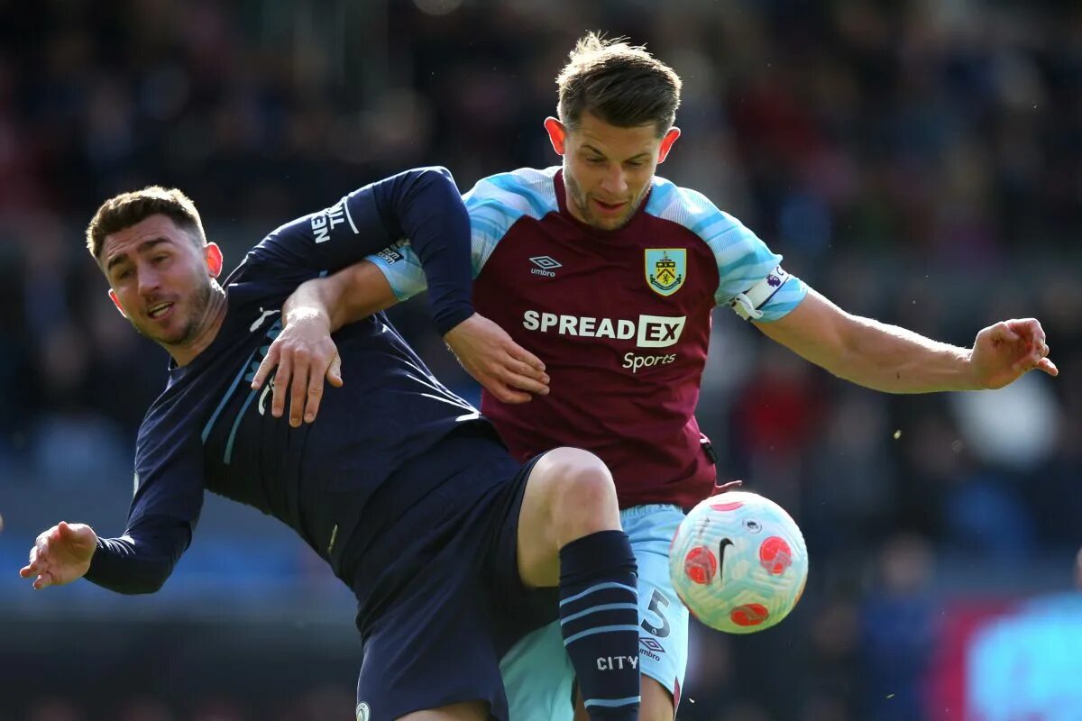 Muric join burnley. Рико льюис манчестер сити. Манчестер сити бернли 31. Манчестер сити бернли 31. Aston villa manchester city 1-0.