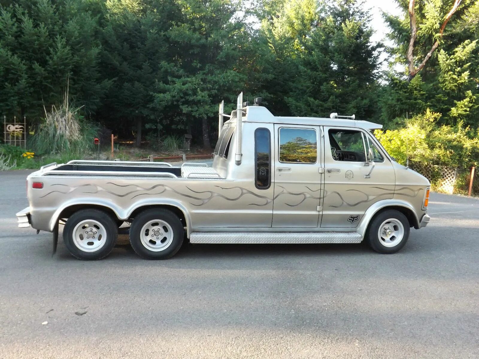 Фургон пикапер. Шевроле Ван пикап. Шеви Ван 6*6. Chevrolet old Pickup 6x6. Микроавтобус пикап.