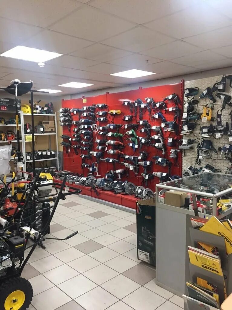 Ударник владикавказ телефон. Ударник владикавказ. Ударник владикавказ телефон. Ударник владикавказ телефон. Владикавказ в марте.