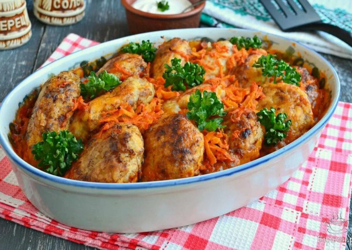 Ленивые голубцы с куриным фаршем и капустой. Ленивые голубчики. ленивые голубцы. блюдо ленивые голубцы. вкусные блюда из фарша и капусты.