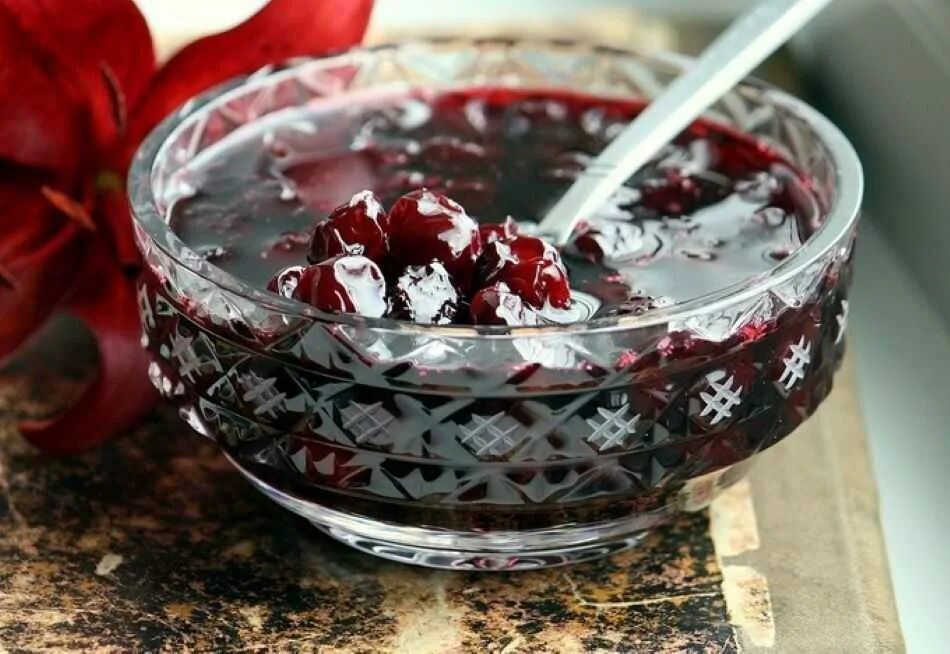 Сколько класть сахара на вишню