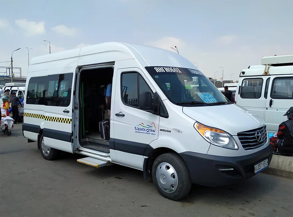 Автобусы межгород новые. Маз-251 автобус турист. Туристический автобус лиаз-529115 круиз. Пассажирский автобус. Маршрутка ставрополь.