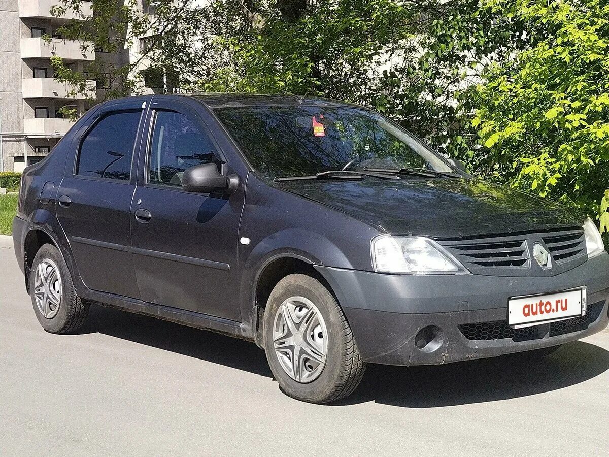 Купить б/у Renault Logan I 1.6 MT (87 л.с.) бензин механика в Подольске: серебри