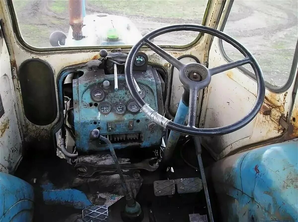 Кабина юмз 6 ал. Трактор юмз-6 кл салон. Кабина юмз 6л 45-6700000-а1 сб. Трактор юмз-6 кл салон. Трактор юмз 6 кл в кабине.