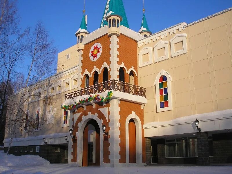 Гос театр кукол ижевск. Театр кукол удмуртской республики. Ломоносова 9 ижевск кукольный театр. Театр кукол удмуртской республики. Кукольный театр в ижевске ижевск.