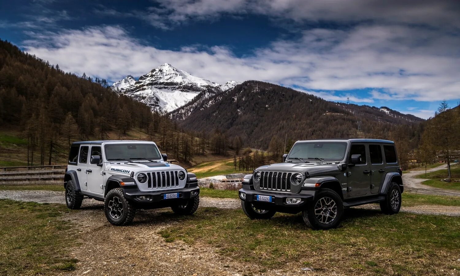 Рубикон 4. Jeep Wrangler Rubicon 2022. Jeep Wrangler Rubicon 2023. Джип Вранглер 2022. 2021 Jeep Wrangler 4xe.