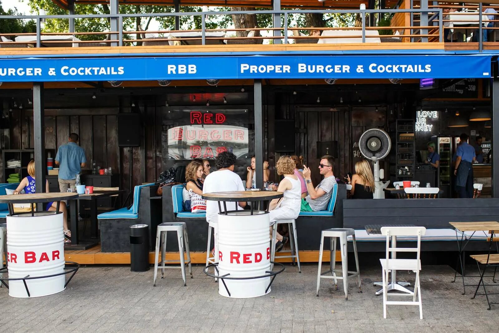 Береговая 16а ростов на дону. Береговая 16а ростов на дону. Кафе мир на набережной ростов-на-дону. Ресторан пирс ростов-на-дону. Береговая улица ростов на дону.