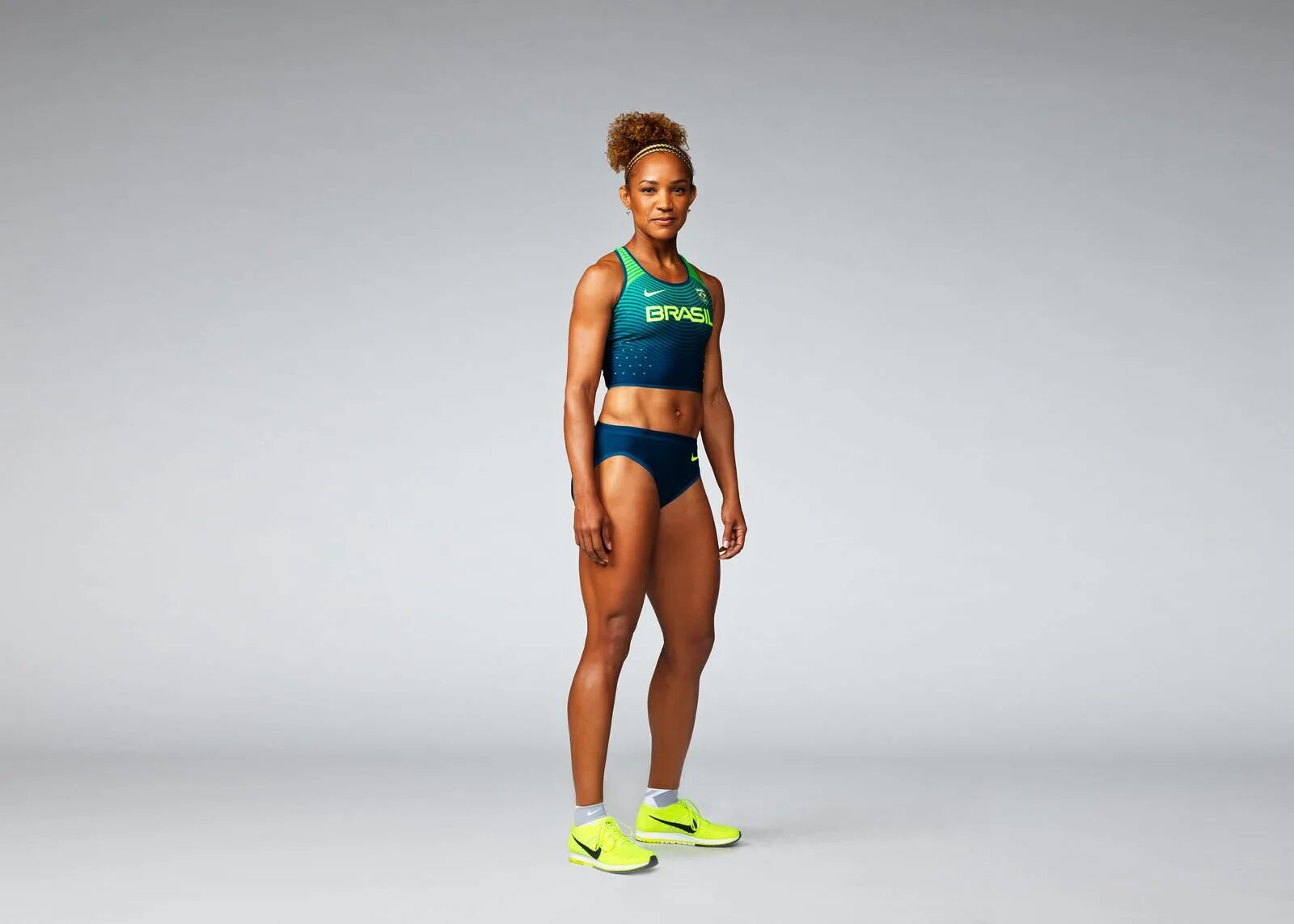 Экипировка для легкой атлетики Nike. Форма для легкой атлетики женская найк. Nike track and field. Спортивная форма легкоатлетов. Одежда атлетика