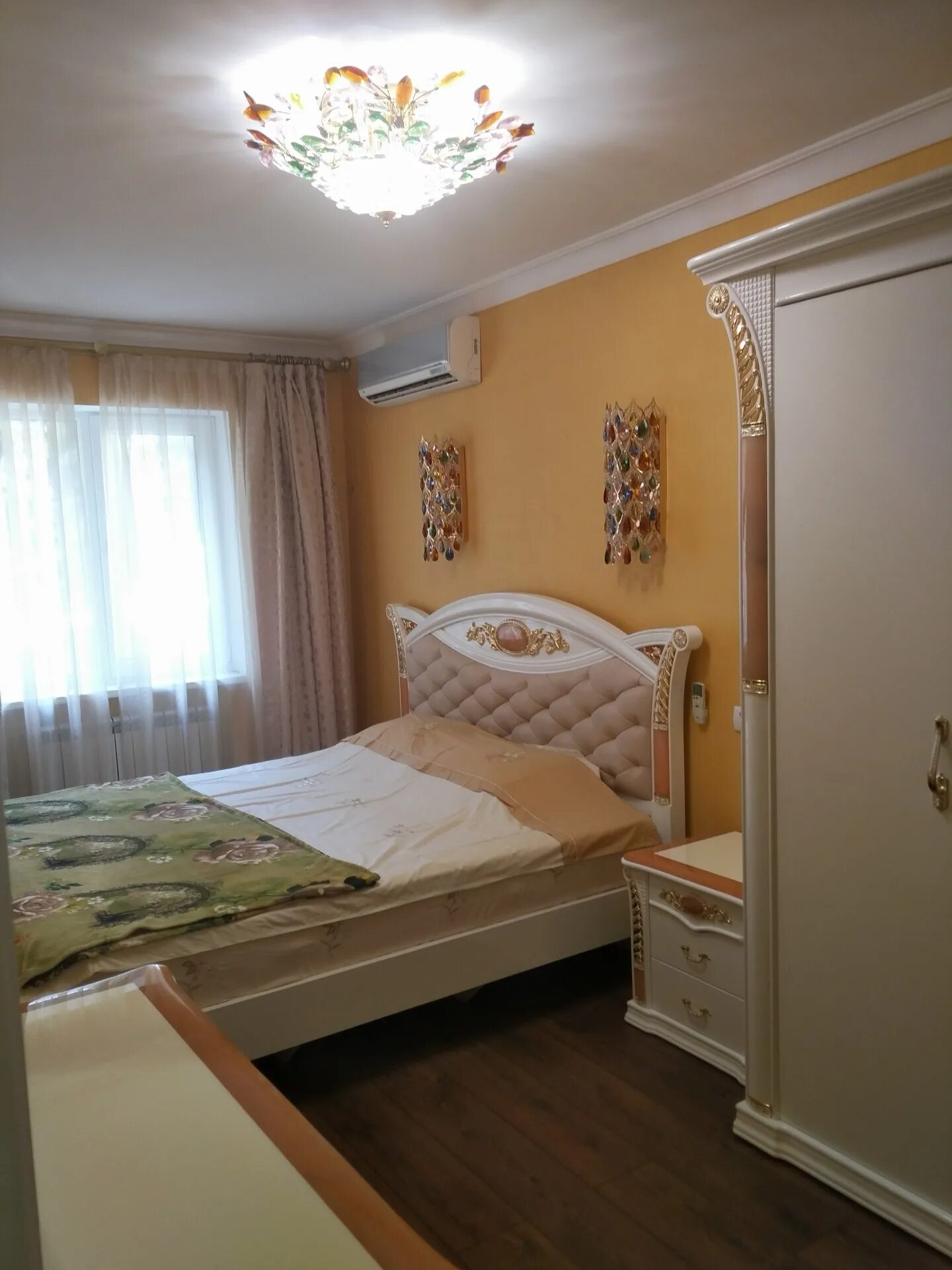 Сниму длительно в алуште. Алушта ленина 30. гостиница квартира в алуште. алушта ул.краснофлотская 7 частный сектор. 3х комнатная квартира в алуште.