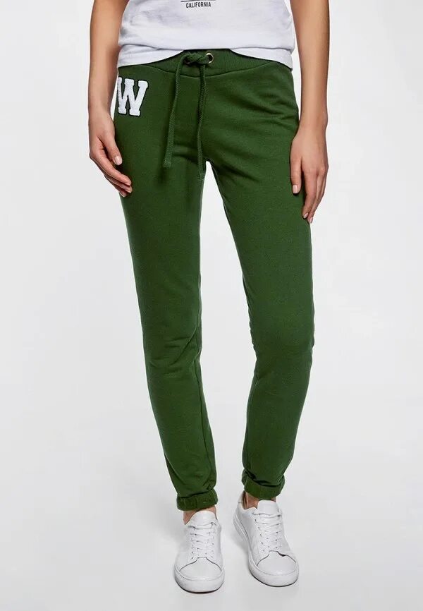 Купить зеленые штаны. Oodji Ultra штаны женские. Зелёные брюки женские. Зелёные штаны женские. Брюки спортивные женские зеленые.