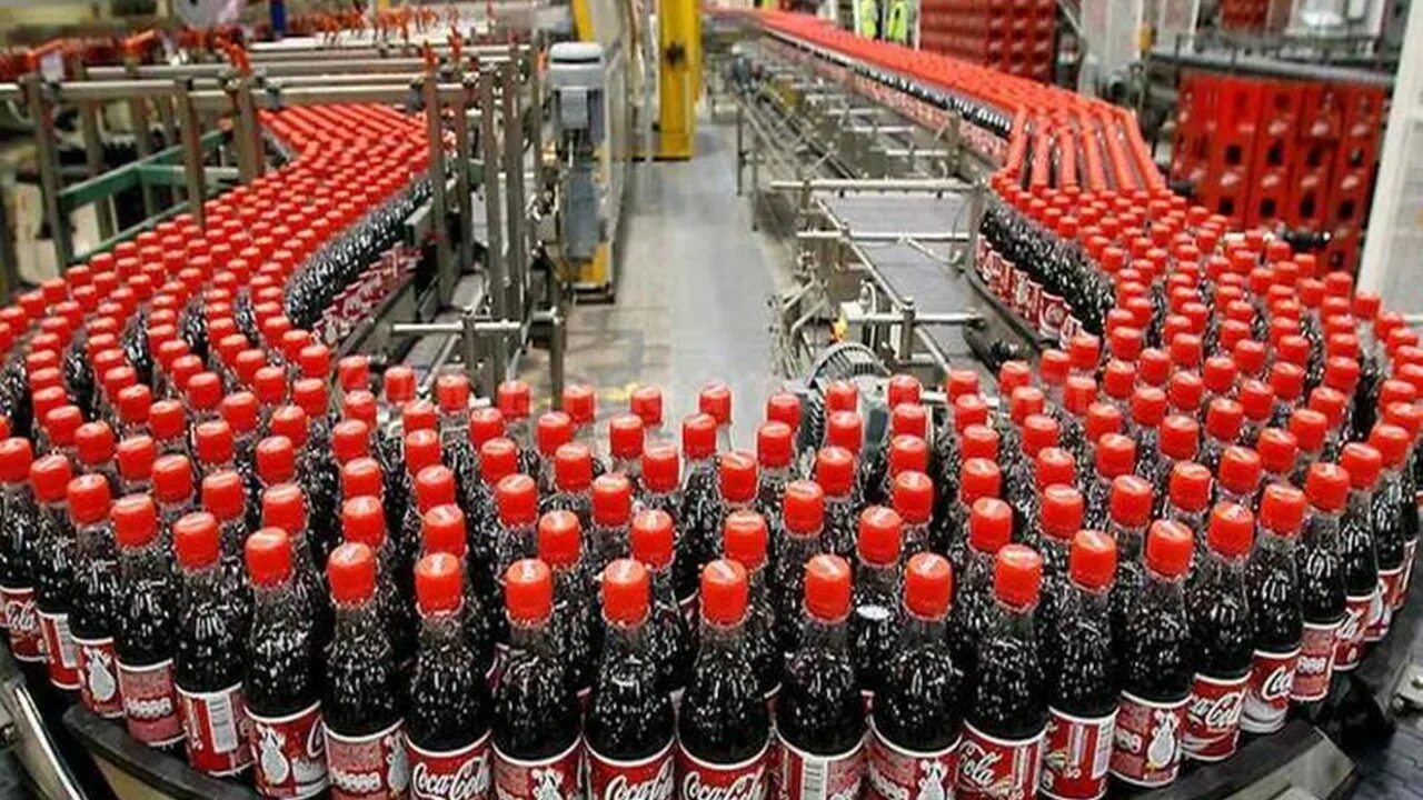 Завод Кока кола. Кока кола производство. Компания Coca Cola завод. Производители колы.