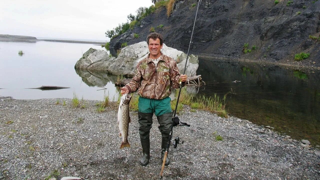 Удочка для морской рыбалки. Рыбалка в углегорске сахалин. Рыбалка остров. Рыбалка на реке найба сахалин. Рыбалка на сахалине 2024.