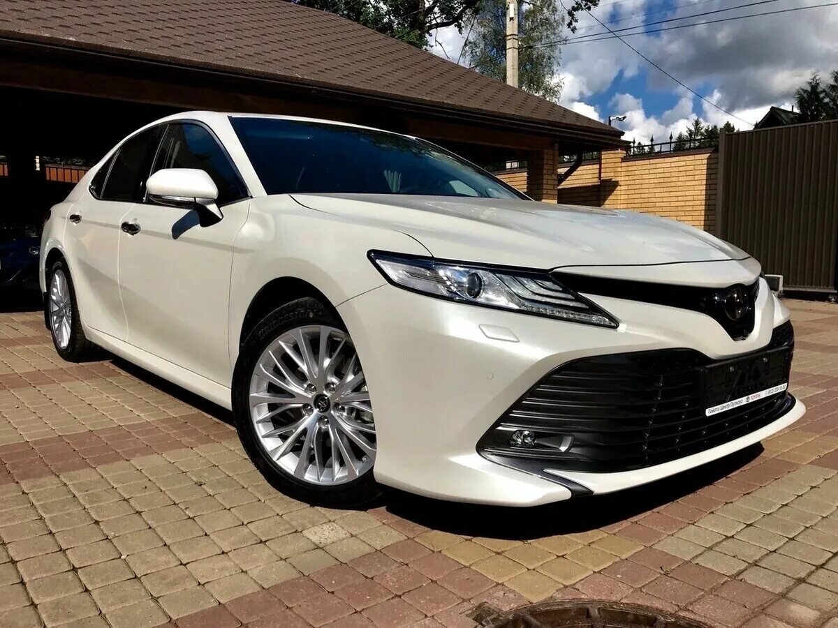Toyota camry v70. Тойота камри 70 кузов. Toyota camry 70 2. Тойота 070. Toyota camry 70 белый перламутр.