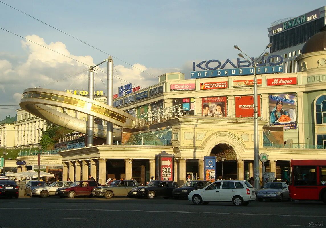 Тц золотое кольцо казань. Тк кольцо казань. Кинотеатр казань кольцо площадь тукая. Кольцо казань пушкина. Казань центр кольцо.