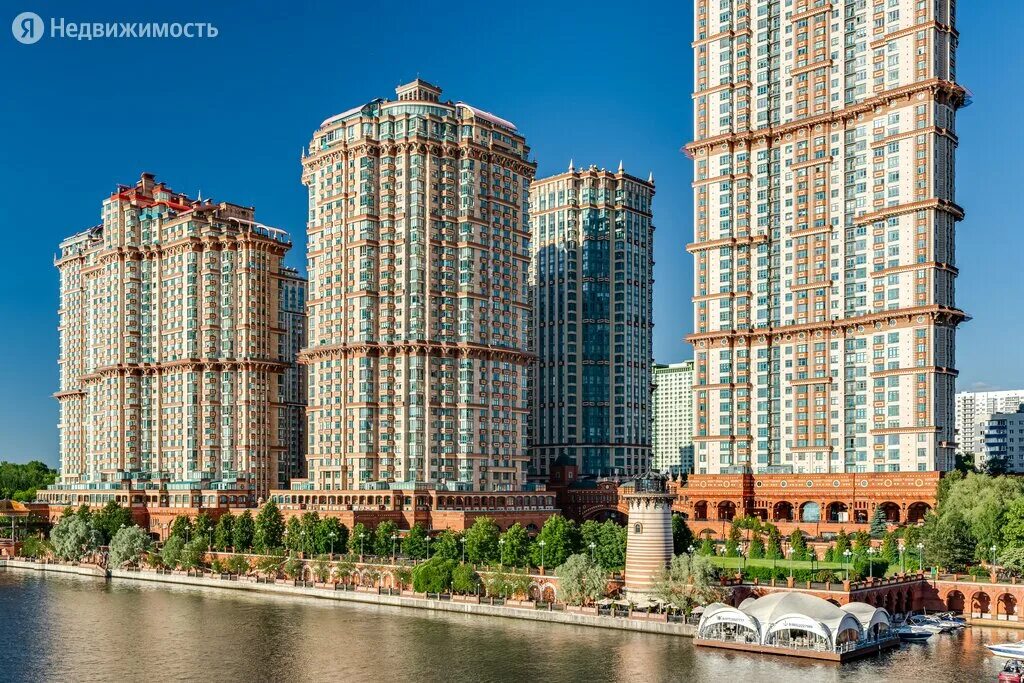 Квартира жк алые паруса москва. Метро Щукинская ЖК Алые паруса. Жилой комплекс на Щукинской. Авиационная, д. 79. ЖК Алые паруса яхт клуб.