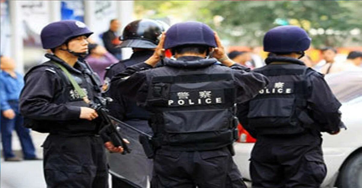 Эквадор заложники. Захват заложников миб первомайская. Грузинский спецназ зугдиди. Полиция эквадора. Эквадор заложники.