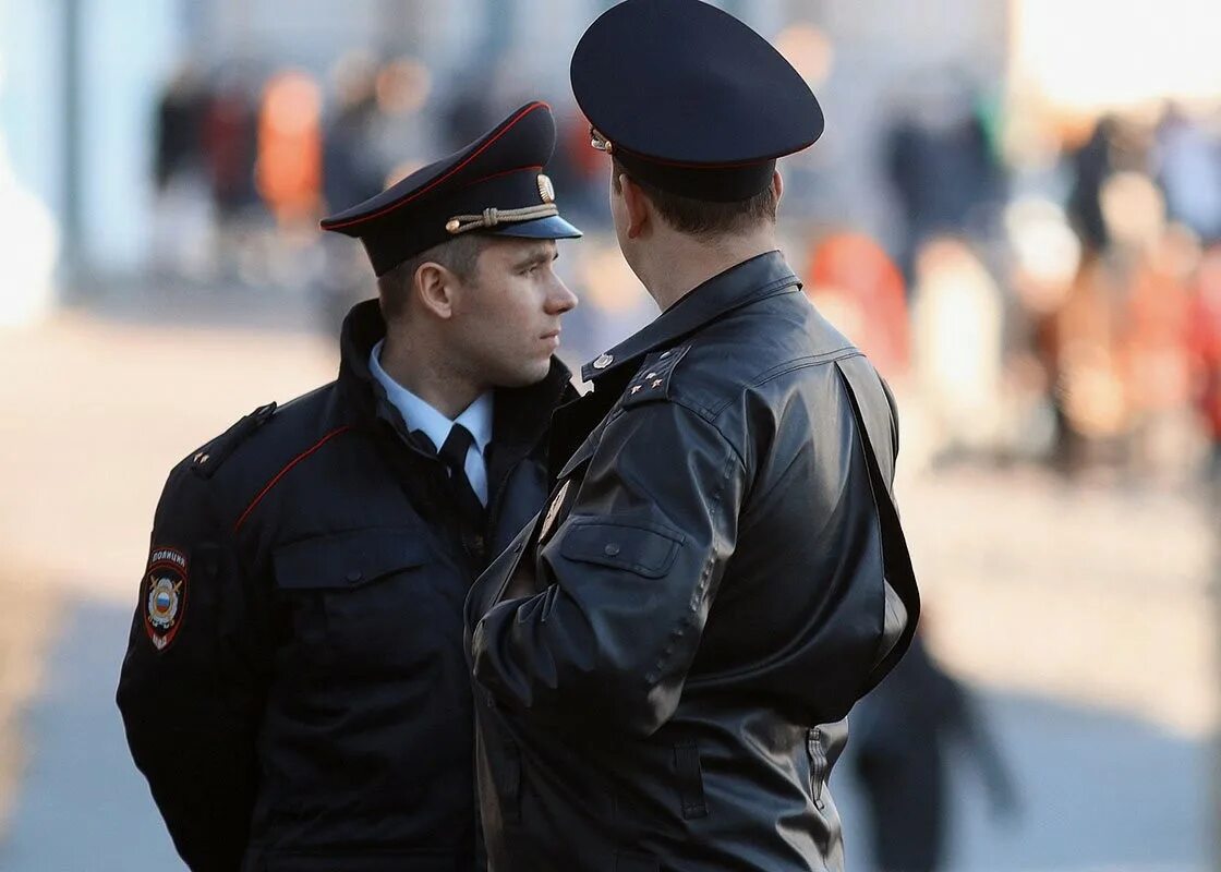 Правоохранительные органы милиция. Полицейский и гражданин. Приедет ли полиция. Задержание приступники. Приедет ли полиция.