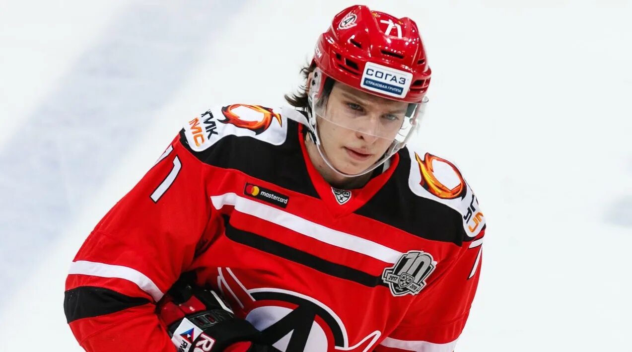 динамо ак барс игра девушки 15 лет. максимом ближайший. максимом ближайший. гилязутдинов динамо ак барс.