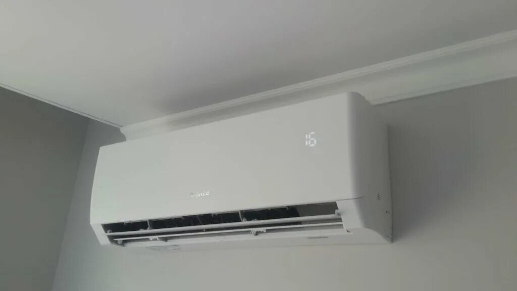 Монтаж сплит системы. Сплит сплиты анапа. Gree gwh12nb-k3nnb3a год выпуска. Продажа кондиционеров в анапе цены на сегодня. Азбука климата.