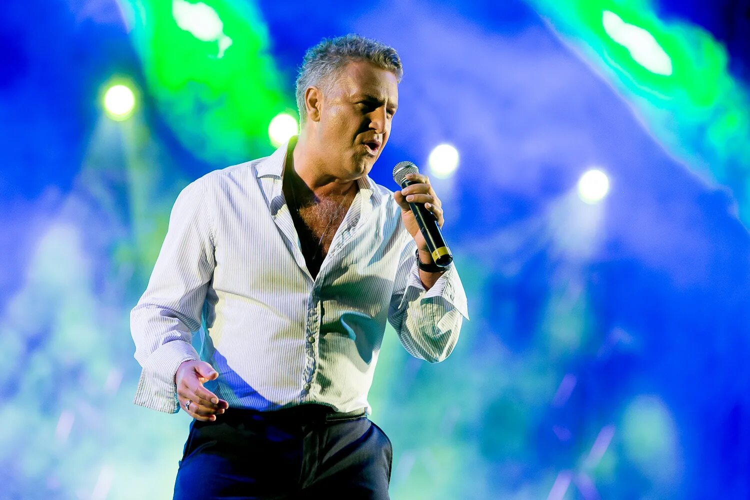 Новая волна сочи фото. Жасмин новая волна 2019. Сочи дискотека на пляже. Дискотека муз тв на новой волне 2019. Муз тв новая волна 2019.