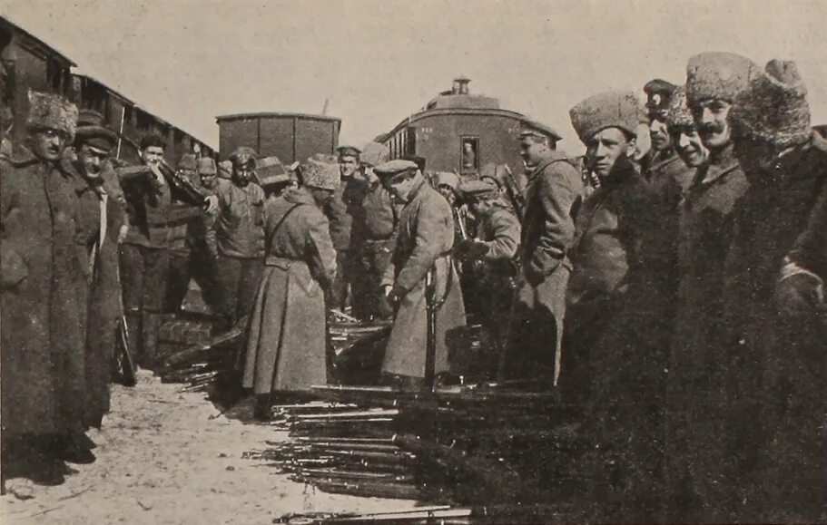 Русский экспедиционный корпус во франции. Февральская революция 1917 расстрелы. Стройбат вов. Солдатские бунты. Июльские события 1917.