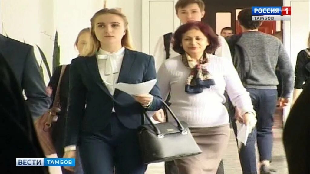 Р. Державина. 12 гимназия тамбов 2 корпус. 12 гимназия тамбов. Школа 12 тамбов.