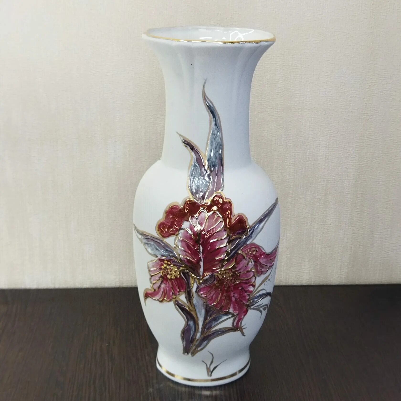 Ваза феникс кисловодский фаянсовый завод. Лепка вазы. Кисловодские вазы. Ваза виктория кисловодский фарфор феникс. Кисловодский фарфоровый завод феникс.