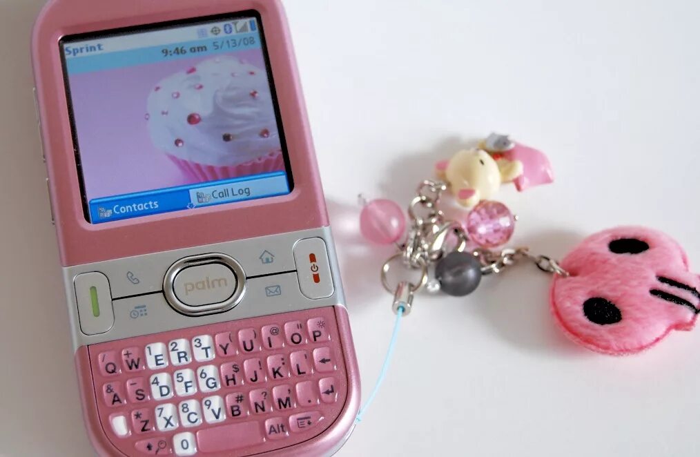 Розовые мобильные телефоны. Розовый смартфон. Смартфон розовый необычный. Cute Pink smartphone.