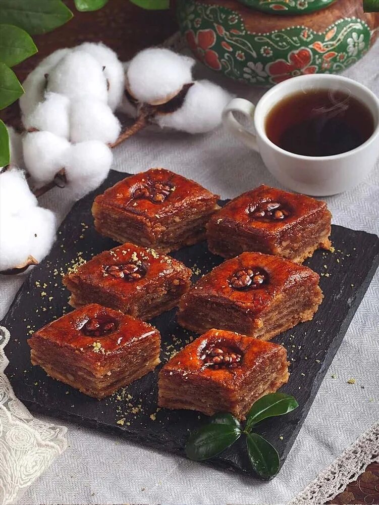 Пахлава баку. Пахлава бакинская. нахичеванская пахлава. пахлава дагестанская. пахлава грузинская.