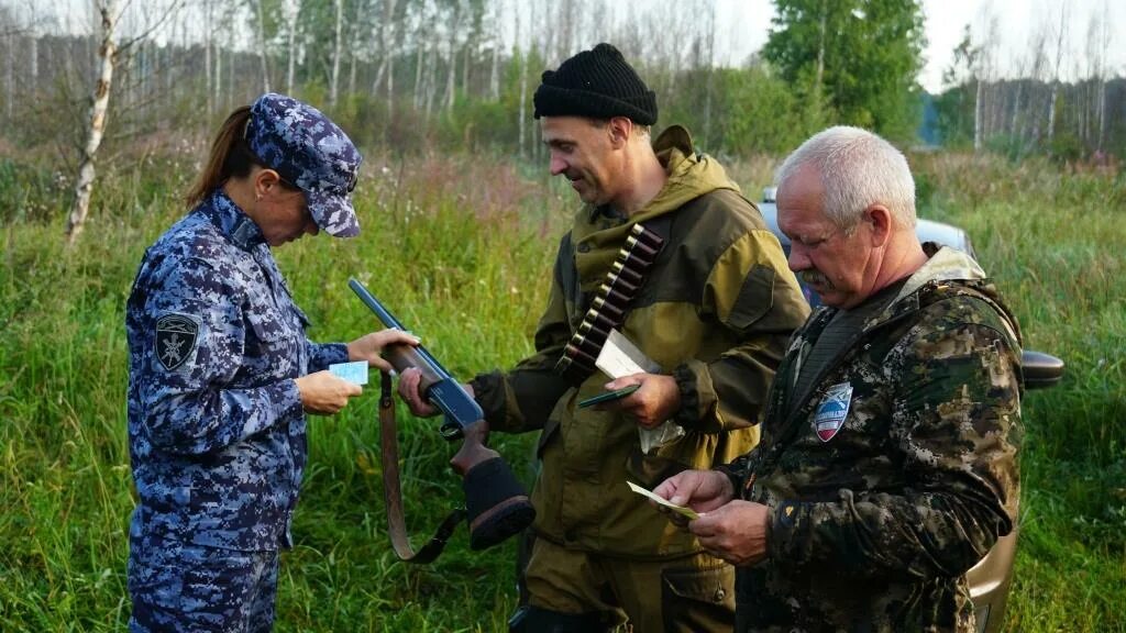 Первая группа охотники. Группа охотников. Охота в Псковской области. Охотник 60 Псков.