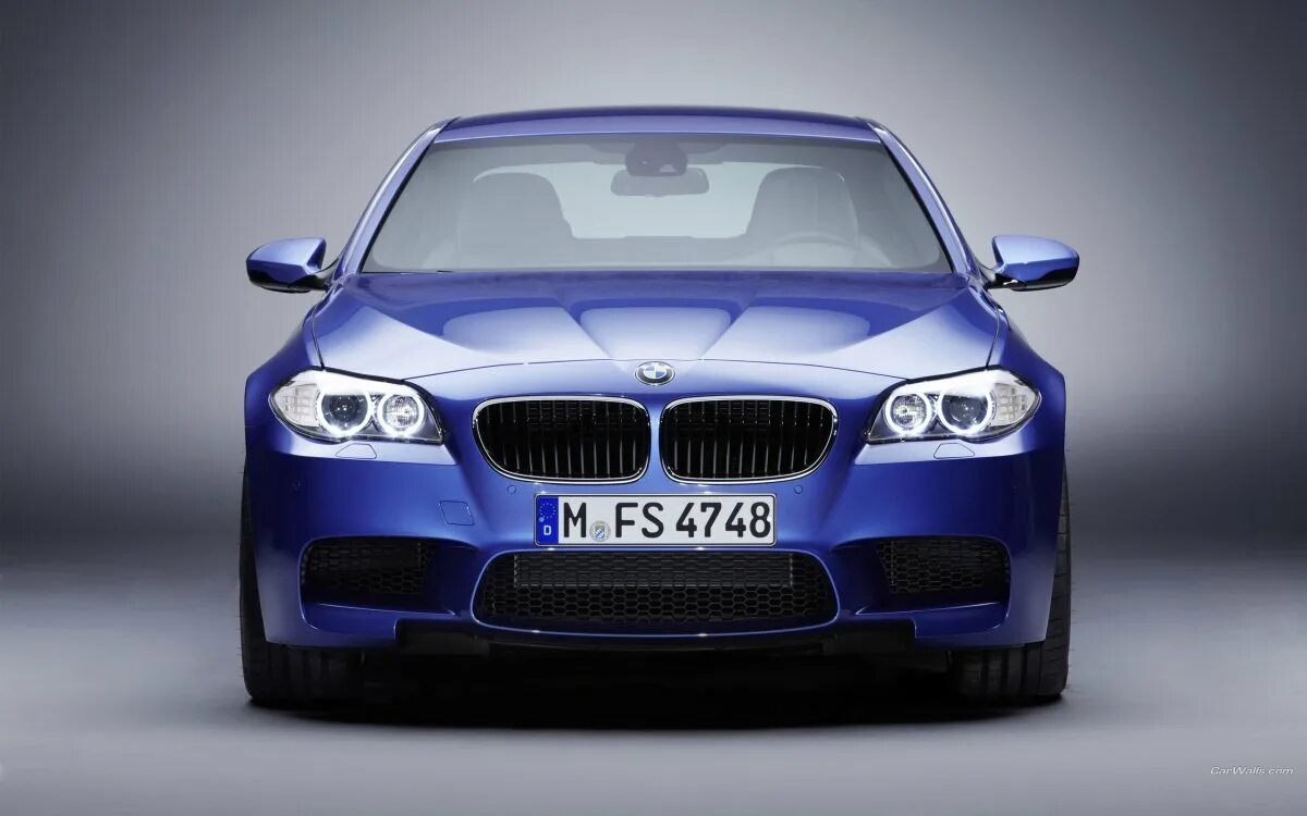 Машина БМВ м5. БМВ m5 f10. BMW m5 2012. BMW m5 v (f10).