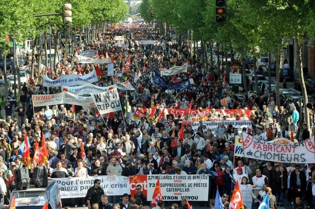 1 Мая во Франции праздник. День труда во Франции. Празднование 1 мая во Франции. 1 мая во франции