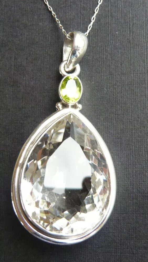 Серьги морион горный хрусталь. Горный хрусталь камень украшения. Морион черный кварц. Горный хрусталь совместимость. Браслет горный хрусталь и кварц.