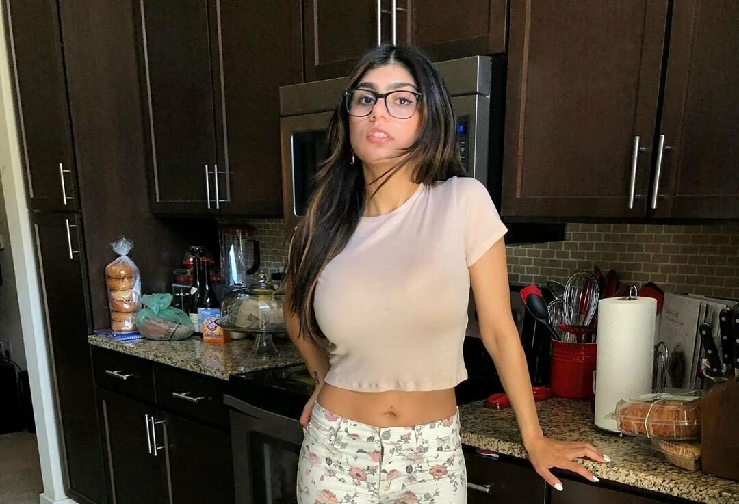 Мик Халифа. Миа Халифа 2020г. Mia khalifa 2024.