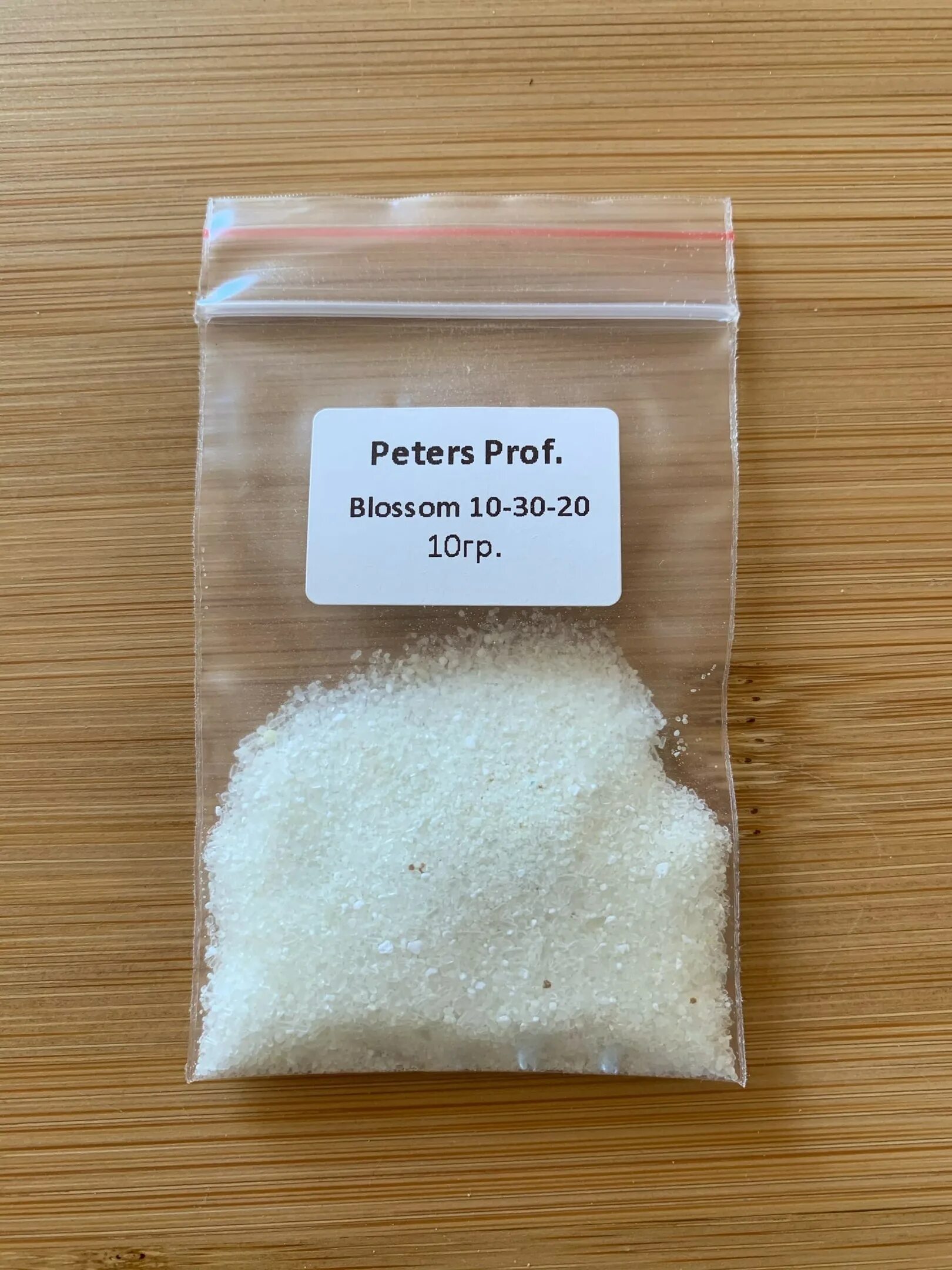 Peter's 20 20 20. Удобрение Петерс 10.10.30. Peters professional Blossom Booster 10-30-20+2mgo+te. Удобрение Peters 20 20 20. Peters professional удобрение.